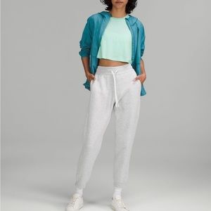 NWT Lululemon Scuba HR Jogger 7/8